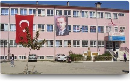 Himmet Çondur Cumhuriyet Ortaokulu Fotoğrafı